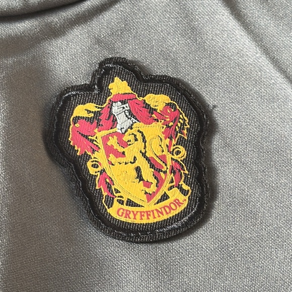 ✨✨Harry Potter Gryffindor Skirt✨✨ - Picture 4 of 9